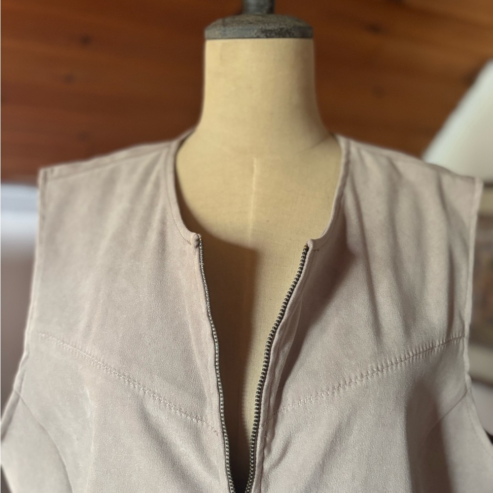 Vintage Tradition Suede Beige Sleeveless Jacket